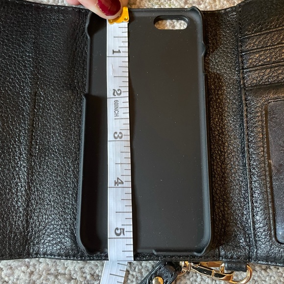 Michael Kors small smart phone wristlet - Picture 4 of 5